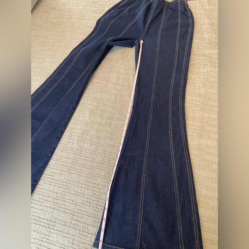 Nichole Lynel Women’s M Dark Wash High Rise Flare Pants NWT Stretch Denim - Picture 8 of 12